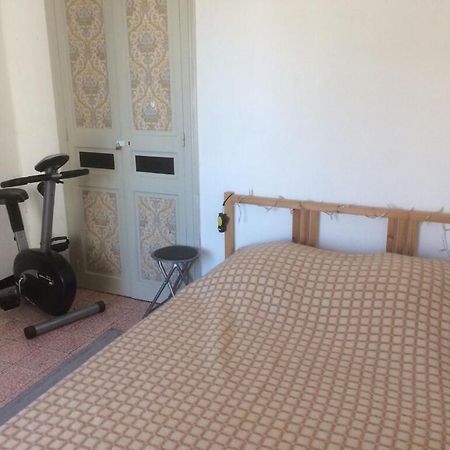 Appartement Sur Sommieres Jusqu'A 6 Personnes Exterior foto